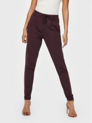 ONLY Spodnie materiałowe Poptrash 15115847 Bordowy Regular Fit. Czerwone spodnie materiałowe damskie ONLY, bez wzorów, z materiału. Za 189.99 zł.