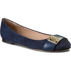 Baleriny FURLA - Metropolis 853566 S Y916 U10 Navy b. Niebieskie balerinki damskie Furla, z aplikacjami, ze skóry, bez obcasa, na obcasie, bez zapięcia. W wyprzedaży za 399.00 zł.