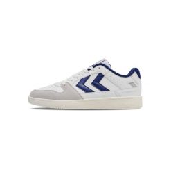 Trenerzy Hummel St. Power Play PL. Białe obuwie sportowe damskie Hummel, bez wzorów, bez zapięcia. Za 321.00 zł.