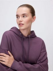 Bawełniana bluza z kapturem - ciemnofioletowy. Fioletowe bluzy damskie Reserved, l, bez wzorów, z bawełny, bez ramiączek, z kapturem. Za 159.99 zł.
