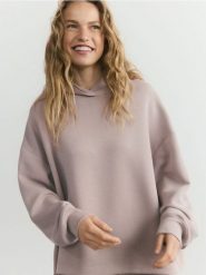 Bluza oversize z modalem - beżowy. Brązowe bluzy damskie Reserved, l, bez wzorów, z dzianiny, bez ramiączek, bez kaptura. Za 119.99 zł.