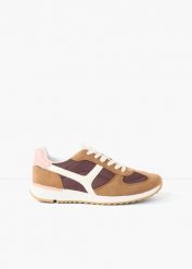 Sneakersy w stylu retro. Białe obuwie sportowe damskie bonprix, bez wzorów, bez zapięcia. Za 59.99 zł.