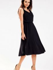 Sukienka Model A579 Black - awama. Czarne sukienki damskie Awama, l, bez wzorów, z wiskozy, eleganckie, bez kołnierzyka, plus size, bez ramiączek, midi, dopasowane. Za 300.83 zł.