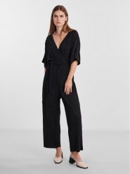 YAS Kombinezon Olinda 26032851 Czarny Loose Fit. Czarne sukienki damskie YAS, s, bez wzorów, z syntetyku, bez kołnierzyka, bez ramiączek. Za 209.99 zł.