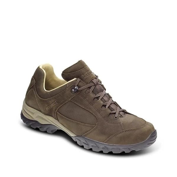 Buty trekkingowe męskie MEINDL Lugano. Brązowe obuwie trekkingowe damskie MEINDL, z materiału, bez zapięcia. Za 959.00 zł.