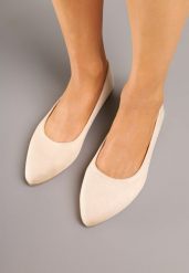 Beżowe Balerinki w Klasycznym Stylu Mirvia. Brązowe balerinki damskie Born2be, bez wzorów, z jeansu, eleganckie, bez obcasa, bez zapięcia. Za 44.99 zł.