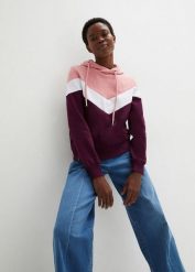 Bluza z kapturem i dużym kołnierzem. Fioletowe bluzy damskie bonprix, bez wzorów, sportowe, bez ramiączek, z kapturem. Za 114.99 zł.