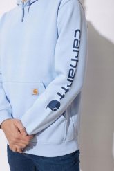 Bluza Carhartt Mid Signature Sleeve Logo Fog Blue. Niebieskie bluzy męskie Carhartt, m, bez wzorów, bez ramiączek, bez kaptura. Za 265.11 zł.