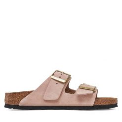 Klapki Birkenstock. Czerwone klapki damskie Birkenstock, bez wzorów, bez obcasa, bez zapięcia. Za 539.99 zł.