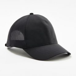 CZAPKA SPORTOWA Z DASZKIEM Tenis TC100 rozmiar 58. Czarne czapki damskie KUIKMA, bez wzorów, z materiału, sportowe. Za 24.99 zł.