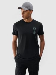 4F T-shirt regular z nadrukiem męski - czarny M. Czarne t-shirty męskie 4F, m, bez wzorów, z bawełny, bez kołnierzyka, bez ramiączek. W wyprzedaży za 39.99 zł.