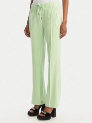 Juicy Couture Spodnie dresowe Tina JCWBJ126327 Zielony Straight Leg. Zielone spodnie dresowe damskie Juicy Couture, bez wzorów, z dresówki. Za 399.99 zł.