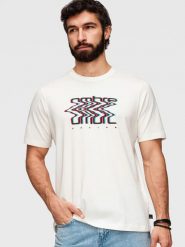 Bawełniany męski T-shirt z printem Ombre - biały V2 - Rozmiar: XXL. Białe t-shirty męskie Ombre Clothing, m, bez wzorów, z bawełny, bez kołnierzyka, bez ramiączek. W wyprzedaży za 69.99 zł.