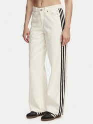 Adidas Jeansy Firebird KD2895 Beżowy Loose Fit. Brązowe jeansy damskie Adidas, bez wzorów, z bawełny. Za 439.99 zł.