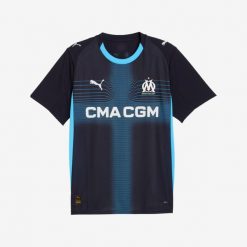 Koszulka piłkarska Puma Olympique de Marseille 25/26 wyjazdowa. Bluzki damskie Puma, l, bez wzorów, z materiału, sportowe, bez kołnierzyka, bez ramiączek. Za 459.99 zł.