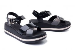 AZALEIA 83547 Marie Sandal Plat Fem AT484 black, sandały damskie. Czarne sandały damskie Azaleia, bez wzorów, bez obcasa, bez zapięcia. Za 116.94 zł.