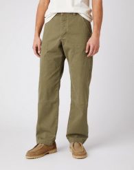 SPODNIE MĘSKIE WRANGLER CASEY UTILITY LONE TREE GREEN W1C550G38 112141233. Zielone spodnie materiałowe męskie Wrangler, bez wzorów, z materiału. Za 209.99 zł.
