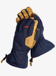 Rękawiczki wodoodporne Mountain Equipment Guide Glove. Niebieskie rękawiczki męskie MOUNTAIN EQUIPMENT, na zimę, bez wzorów, z materiału. Za 385.10 zł.