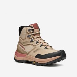Buty trekkingowe damskie Vibram GTX Tecnica Fuse wodoodporne. Brązowe obuwie trekkingowe damskie TECNICA, z gore-texu, bez zapięcia. Za 749.99 zł.