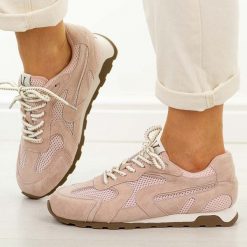 Różowe skórzane półbuty damskie Vinceza 86426. Czerwone półbuty damskie VINCEZA, na jesień, bez wzorów, z jeansu, eleganckie, z okrągłym noskiem, bez obcasa, na płaskiej podeszwie, bez zapięcia. Za 249.00 zł.