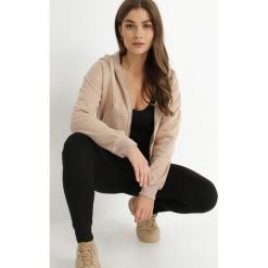Beżowa Bluza Zasuwana z Kapturem Albika. Brązowe bluzy damskie Born2be, l, bez wzorów, z dzianiny, bez ramiączek, z kapturem. Za 79.99 zł.