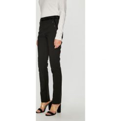 Morgan - Spodnie. Czarne spodnie materiałowe damskie Morgan, bez wzorów, z bawełny, casualowe. W wyprzedaży za 229.90 zł.