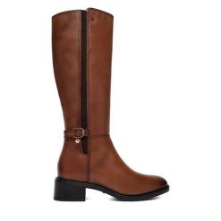 Kozaki MEXX. Brązowe kozaki damskie Mexx, bez wzorów, bez obcasa, na płaskiej podeszwie, bez zapięcia. Za 599.99 zł.