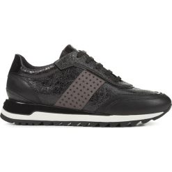 Geox Tabelya Tenisówki Czarny. Czarne trampki i tenisówki damskie Geox, bez wzorów, z materiału, bez zapięcia. Za 583.95 zł.