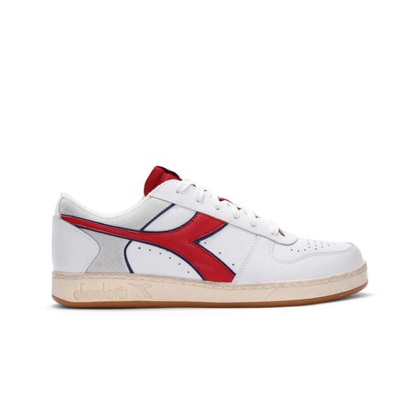 Trampki DIADORA MAGIC BASKET LOW ICONA. Białe trampki i tenisówki damskie Diadora, bez wzorów, z materiału, bez zapięcia. Za 199.99 zł.