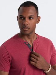 T-shirt męski z okrągłym rozpinanym dekoltem henley – czerwony V1 - Rozmiar: M. Czerwone t-shirty męskie Ombre Clothing, m, bez wzorów, z bawełny, bez kołnierzyka, bez ramiączek. W wyprzedaży za 82.49 zł.