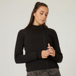 Bluza na zamek damska Nyamba Gym & Pilates 500. Czarne bluzy damskie DOMYOS, xs, bez wzorów, z bawełny, sportowe, bez ramiączek, bez kaptura. W wyprzedaży za 99.99 zł.