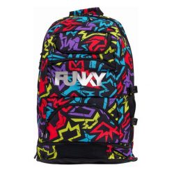 Plecak sportowy szkolny dla dorosłych i młodzieży Funkita Elite Squad. Czerwona plecaki męskie Funkita, bez wzorów, młodzieżowe. Za 219.00 zł.