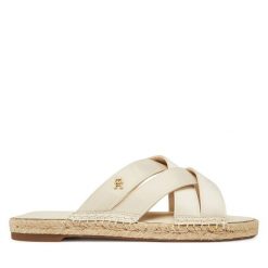 Klapki Tommy Hilfiger. Brązowe klapki damskie Tommy Hilfiger, bez wzorów, bez obcasa, bez zapięcia. Za 199.99 zł.