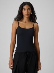 4F Top slim gładki damski - czarny L. Czarne topy damskie 4F, l, bez wzorów, z dzianiny, bez kołnierzyka, bez ramiączek. Za 59.99 zł.