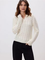 Sweter z dodatkiem wełny - biały. Białe swetry nierozpinane damskie Reserved, l, bez wzorów, z dzianiny, bez kołnierzyka, bez ramiączek. Za 159.99 zł.