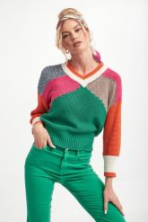 Sweter damski Cayenne MARELLA SPORT. Swetry nierozpinane damskie Marella Sport, m, bez wzorów, sportowe, bez kołnierzyka, bez ramiączek. W wyprzedaży za 571.35 zł.