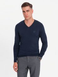 Męski elegancki sweter BASIC V-neck z wiskozą – granatowy V2 OM-SWBS-0107 - XXL. Niebieskie swetry męskie Ombre Clothing, l, bez wzorów, z dzianiny, biznesowe, bez kołnierzyka, bez ramiączek. W wyprzedaży za 89.99 zł.