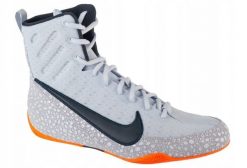 Nike Machomai 3 SE HQ2831-900 białe 41. Białe buty sportowe męskie Nike, bez wzorów, bez zapięcia. Za 398.67 zł.