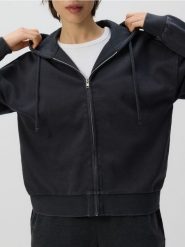 Rozpinana bluza z kapturem - jasnoszary. Szare bluzy damskie Reserved, l, bez wzorów, z bawełny, bez ramiączek, z kapturem. W wyprzedaży za 49.99 zł.