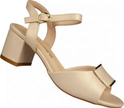 Sergio Leone Eleganckie sandały damskie Sergio Leone DSK806CH beżowe 37. Brązowe sandały damskie Sergio Leone, bez wzorów, bez obcasa, bez zapięcia. Za 119.00 zł.