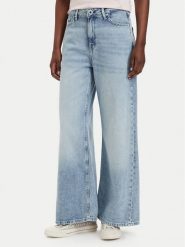 Guess Jeansy W6GA82 D0697 Niebieski jasny Relaxed Fit. Niebieskie jeansy damskie Guess, z aplikacjami, z jeansu. Za 524.99 zł.