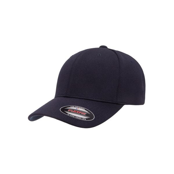 Czapka Flexfit Cool Dry Sport. Szare czapki damskie FLEXFIT, bez wzorów, z materiału, sportowe. Za 101.80 zł.