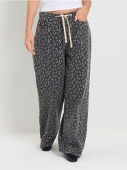 Jeansy baggy ze wzorem - szary. Szare jeansy damskie Sinsay, bez wzorów, z jeansu. Za 79.99 zł.