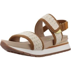 Sandały GIOSEPPO 78121G Beżowy. Brązowe sandały damskie Gioseppo, bez wzorów, z syntetyku, bez obcasa, bez zapięcia. Za 348.99 zł.