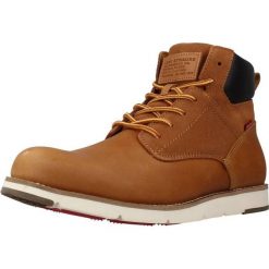 Buty Levi's Jax Plus z brązowej skóry. Brązowe buty zimowe męskie Levi's®, bez wzorów, ze skóry, bez obcasa, bez zapięcia. Za 353.20 zł.