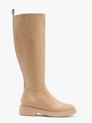 Beżowe kozaki z szeroką cholewką. Brązowe kozaki damskie Ryłko, bez wzorów, ze skóry, z okrągłym noskiem, bez obcasa, na obcasie, bez zapięcia. W wyprzedaży za 199.99 zł.