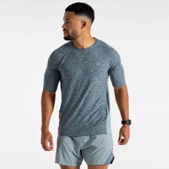 Koszulka męska sportowa Dare 2B Power Up Tee. Fioletowe koszulki sportowe męskie Dare 2B, l, bez wzorów, bez ramiączek, trekkingowe. W wyprzedaży za 79.99 zł.