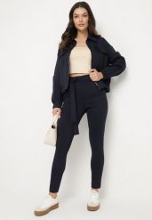 Granatowy Komplet Dresowy z Wiskozą Bluza z Kołnierzykiem i Spodnie Katirienne. Niebieskie bluzy damskie Born2be, l, bez wzorów, z dresówki, eleganckie, bez ramiączek, bez kaptura. Za 209.99 zł.