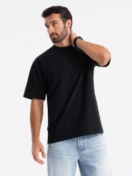 Bawełniany męski t-shirt LOOSE FIT z okrągłym dekoltem – czarny V1 - Rozmiar: L. Czarne t-shirty męskie Ombre Clothing, l, bez wzorów, z bawełny, bez kołnierzyka, bez ramiączek. W wyprzedaży za 39.99 zł.