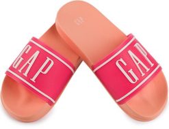 Damskie klapki sportowe miejskie na basen plażę różowe GAP AUSTIN. Czerwone klapki damskie GAP, na lato, bez wzorów, z gumy, eleganckie, bez obcasa, bez zapięcia. Za 79.00 zł.